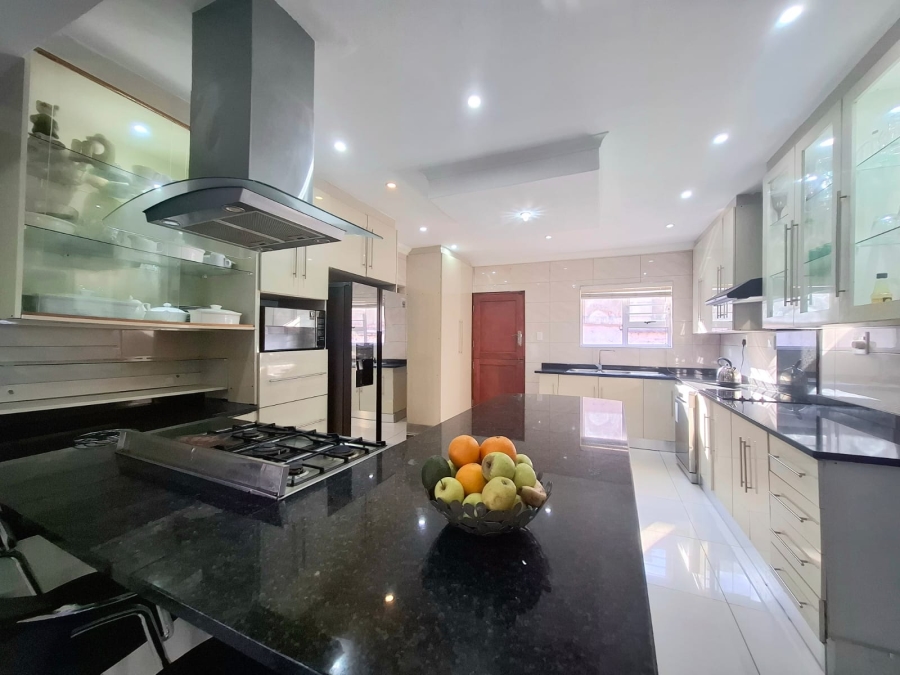 5 Bedroom Property for Sale in Nahoon Valley Park Eastern Cape